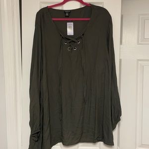 New never worn Torrid top with tags!